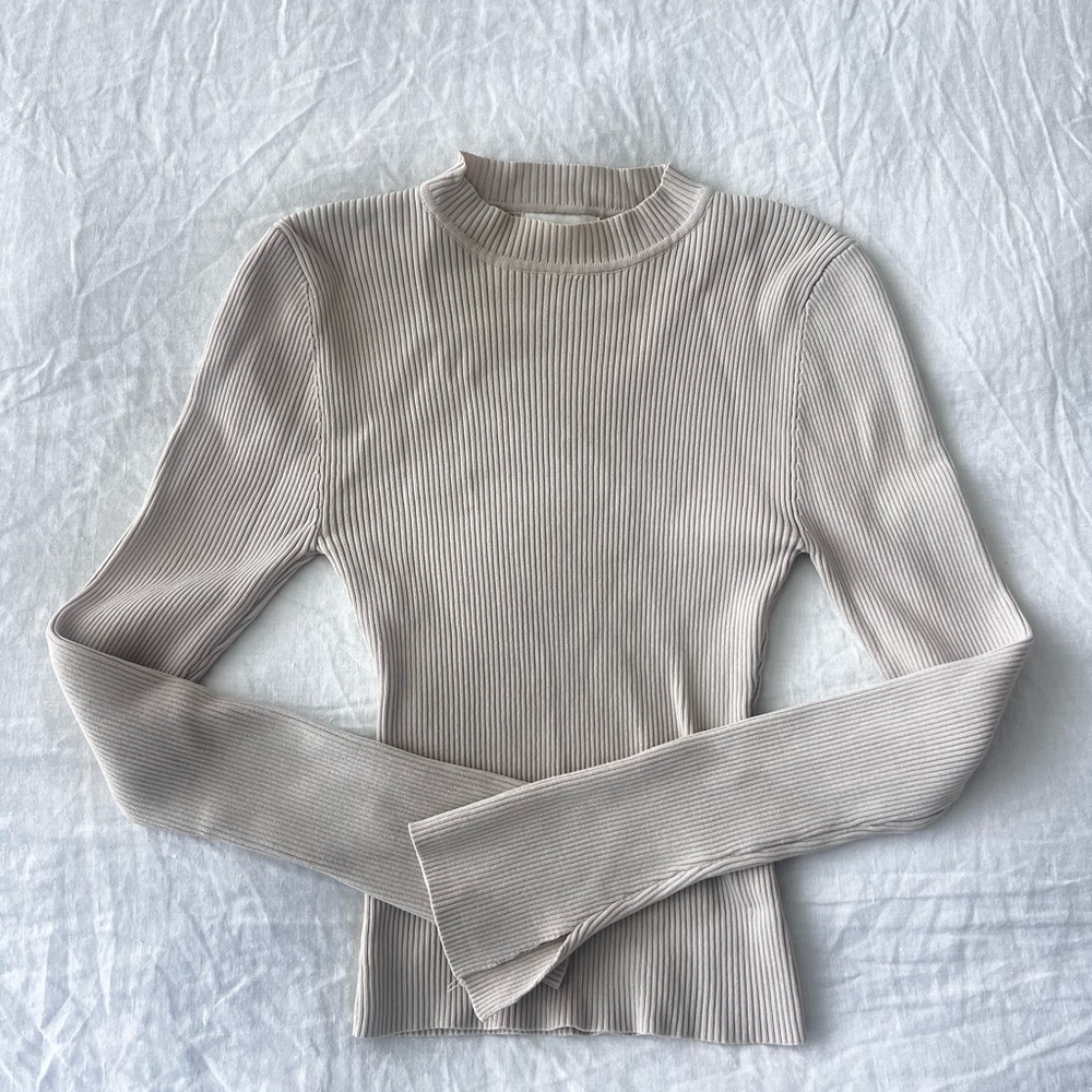 Elegant Cream DISSH Ribbed Women's Top